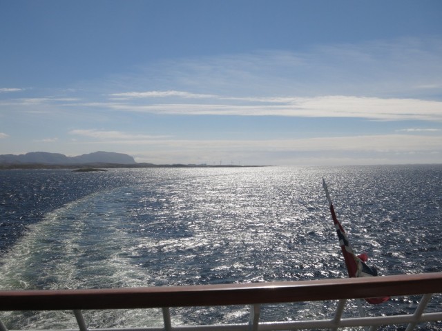 Hurtigruten_2015-06-19_15-23